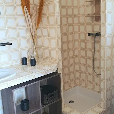 La Maison Sur La Villa Bonifacio (Corsica)